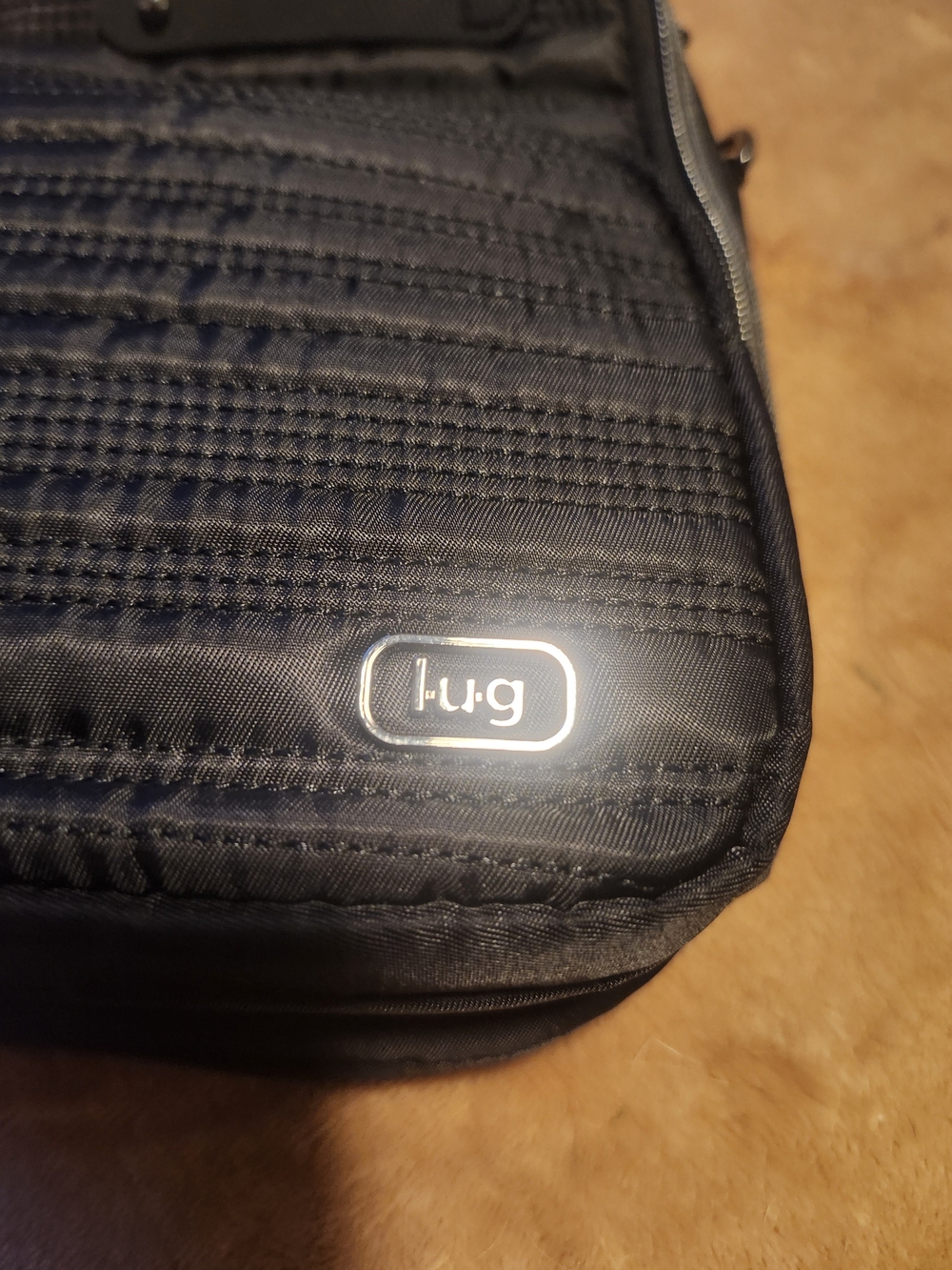 Lug Stowaway Mini Crossbody — Black/Bow Print, NWT - Picture 3 of 10